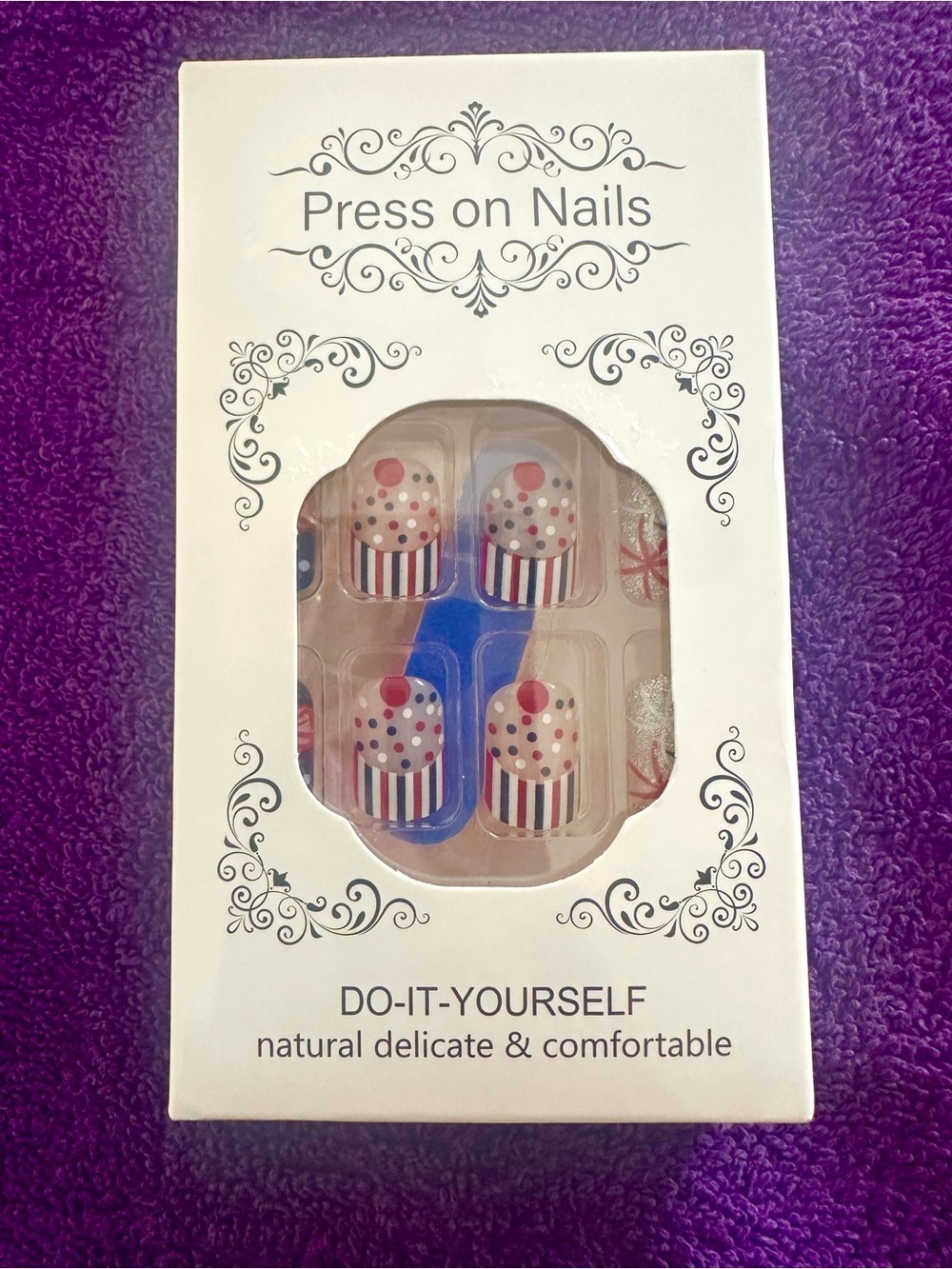 Do-It-Yourself Blue, Red & White Cupcake Design